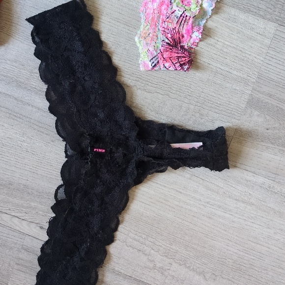 VS PINK thong Bundle - Picture 8 of 11